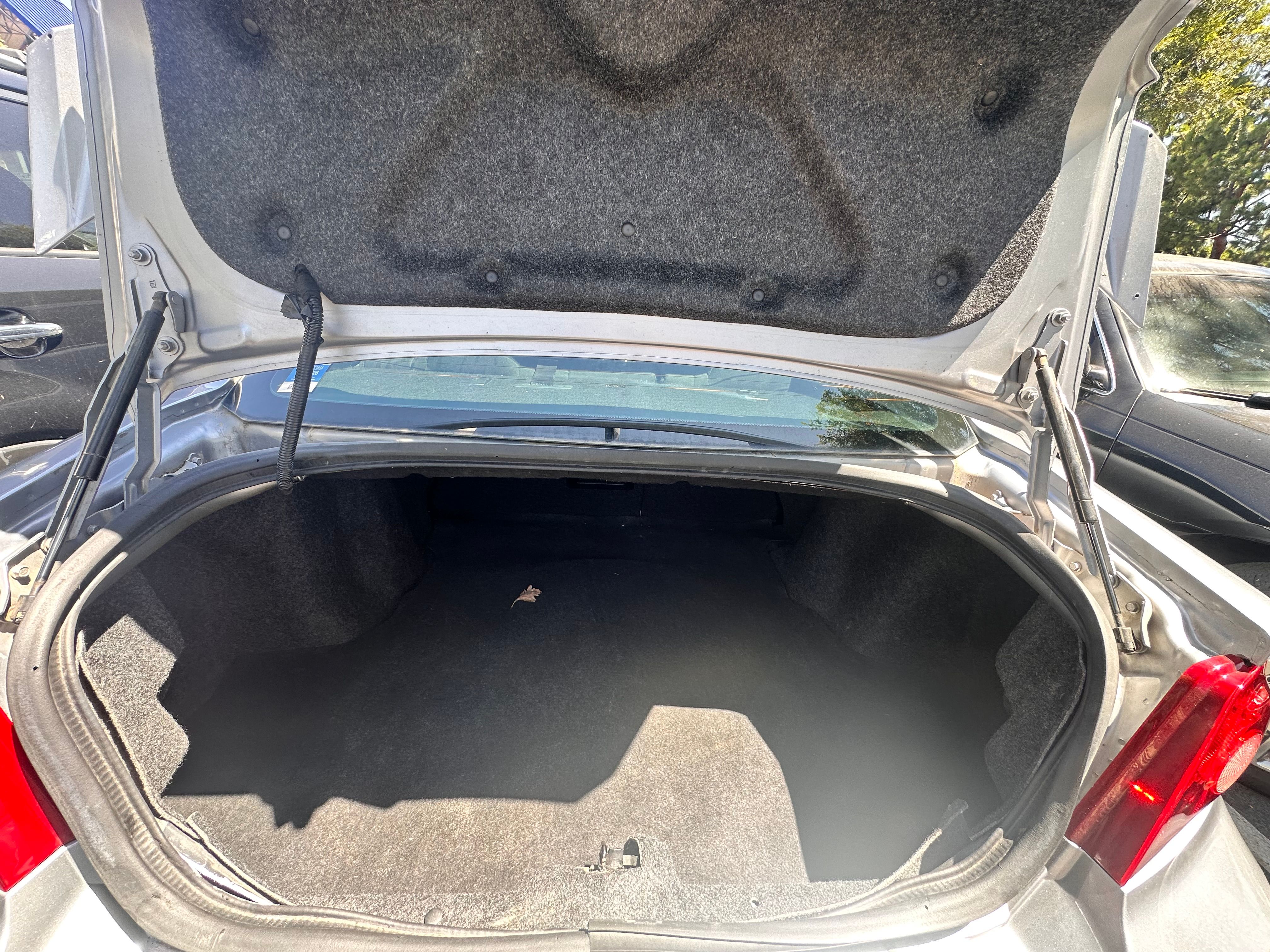 Used 2013 Dodge Avenger SE FWD image 9