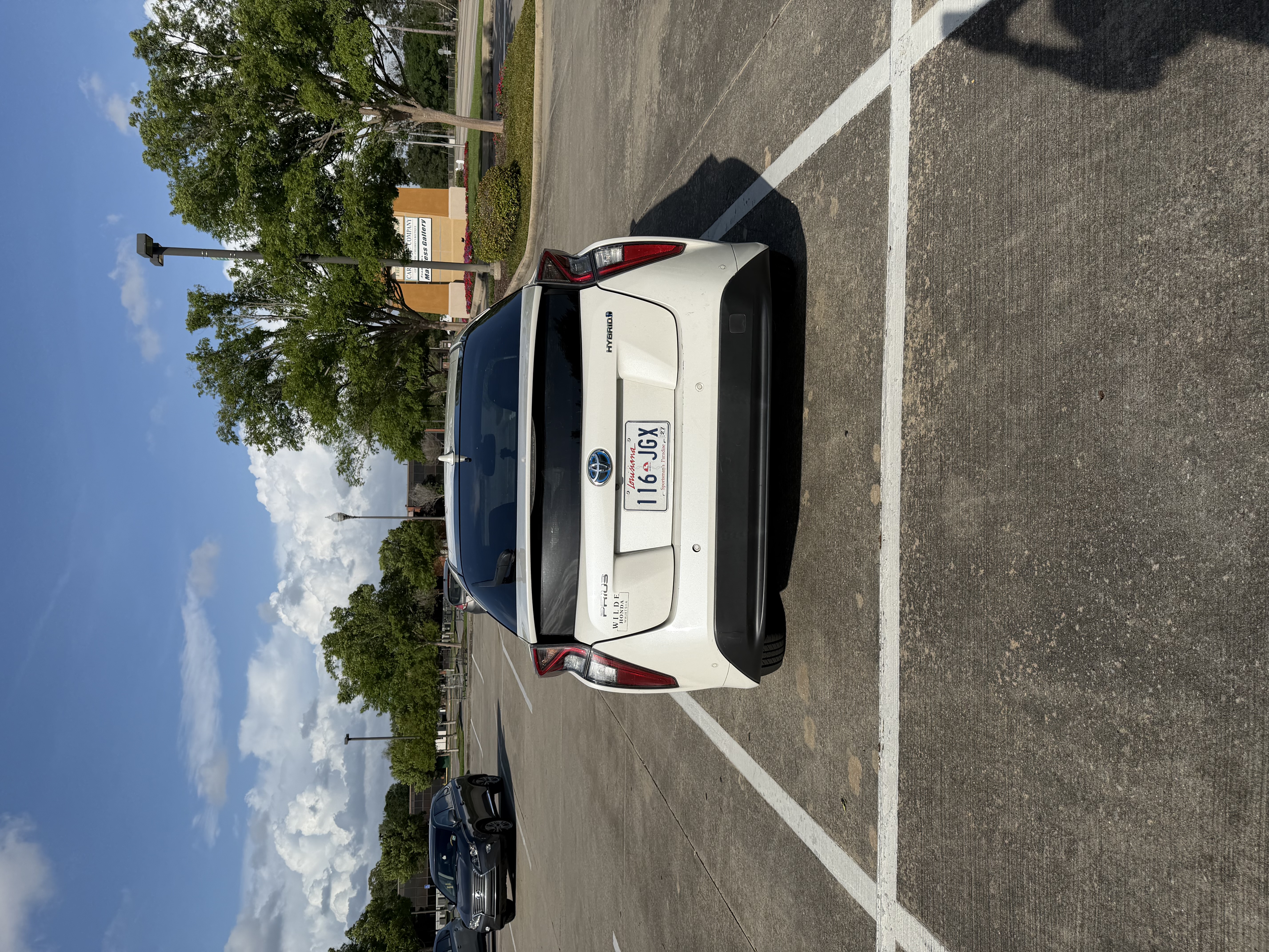 Used 2017 Toyota Prius Four w/ Advanced Technology Package FWD image 4