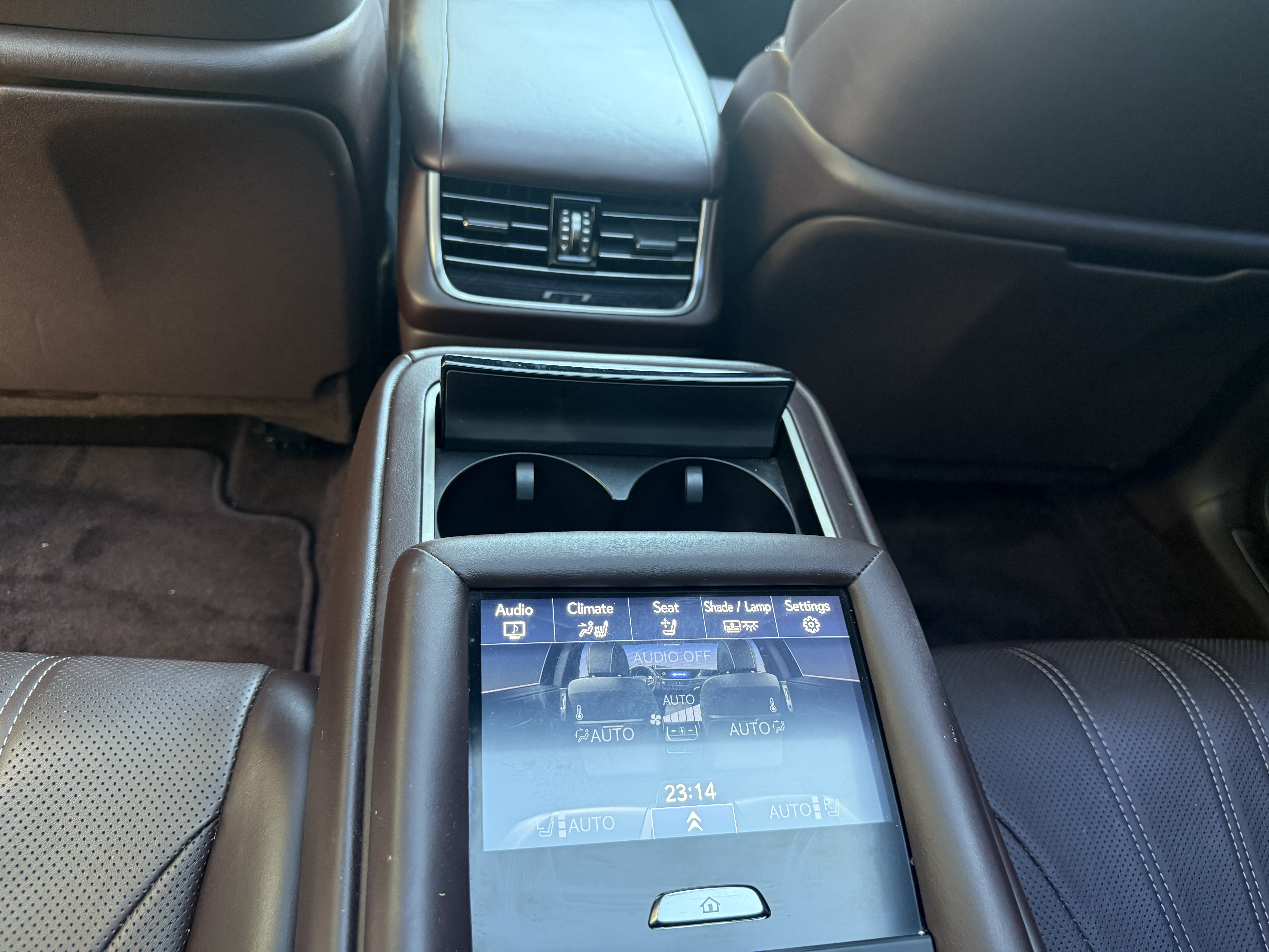 Used 2018 Lexus LS 500 AWD w/ Luxury Package image 21