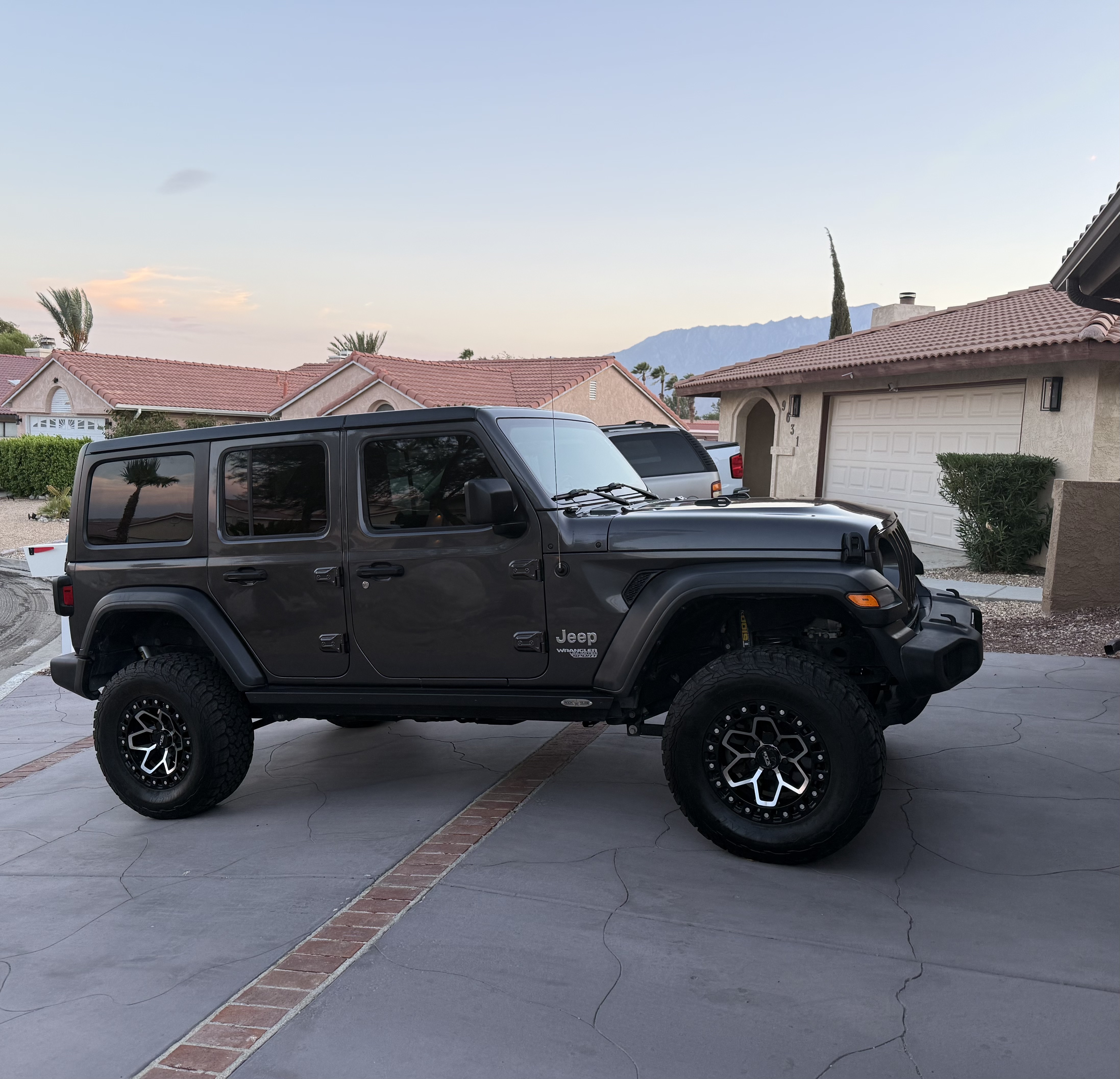 Used 2019 Jeep Wrangler Unlimited Sport S AWD/4WD image 4