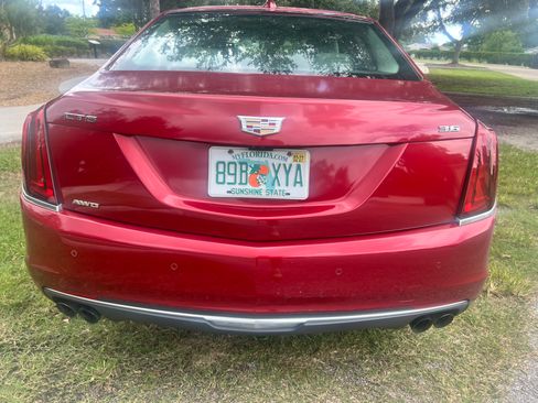 Used 2018 Cadillac CT6 Luxury AWD/4WD image 2