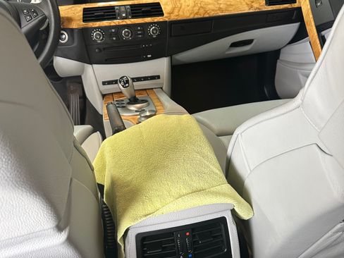 Used 2006 BMW M5 Sedan 4D image 6