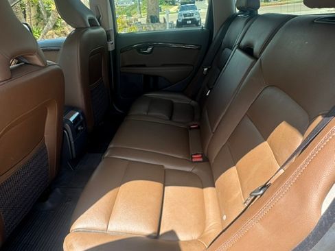 Used 2016 Volvo XC70 T5 Platinum AWD/4WD image 17