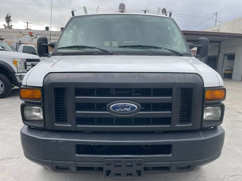 Used 2010 Ford E-250 and Econoline 250 image 23