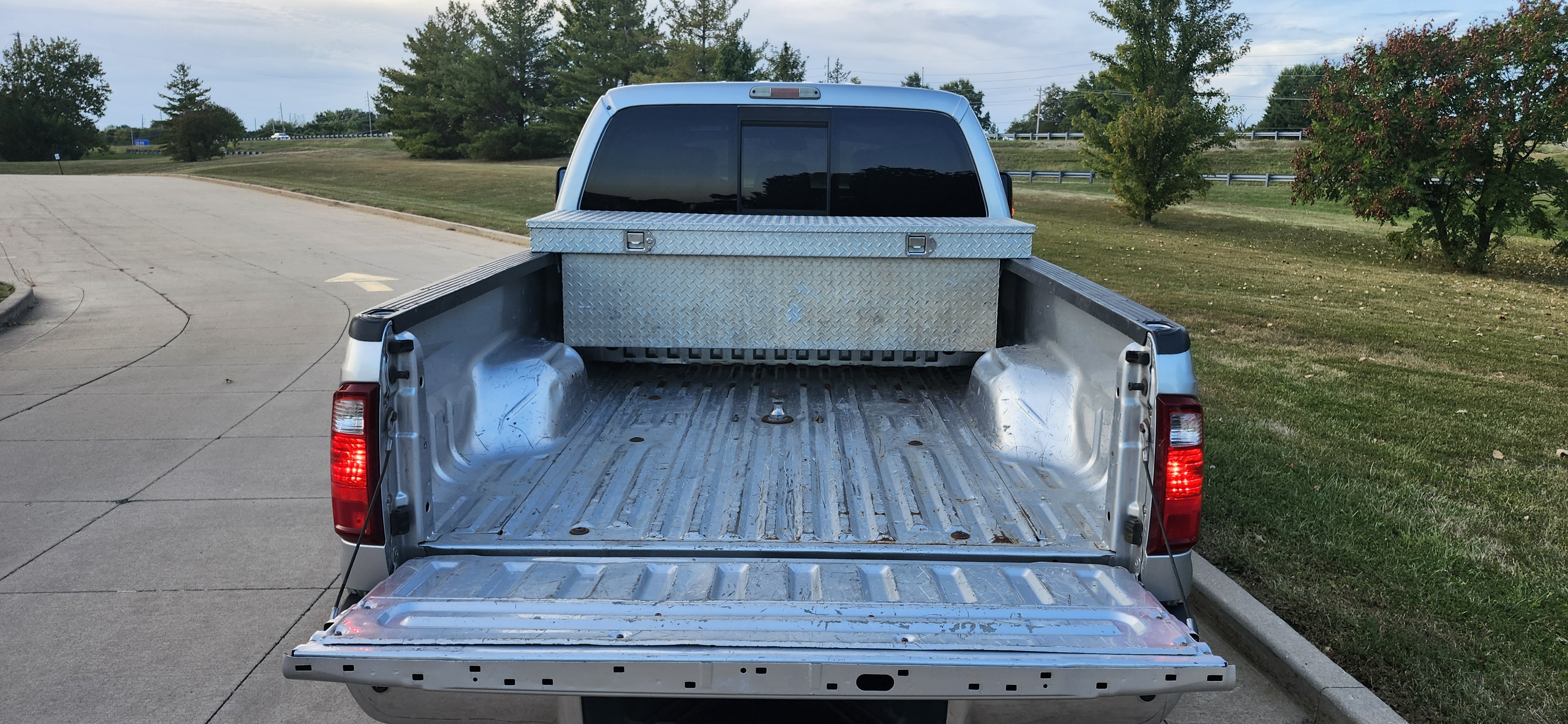 Used 2013 Ford F250 Lariat w/ FX4 Off Road Pkg AWD/4WD image 4