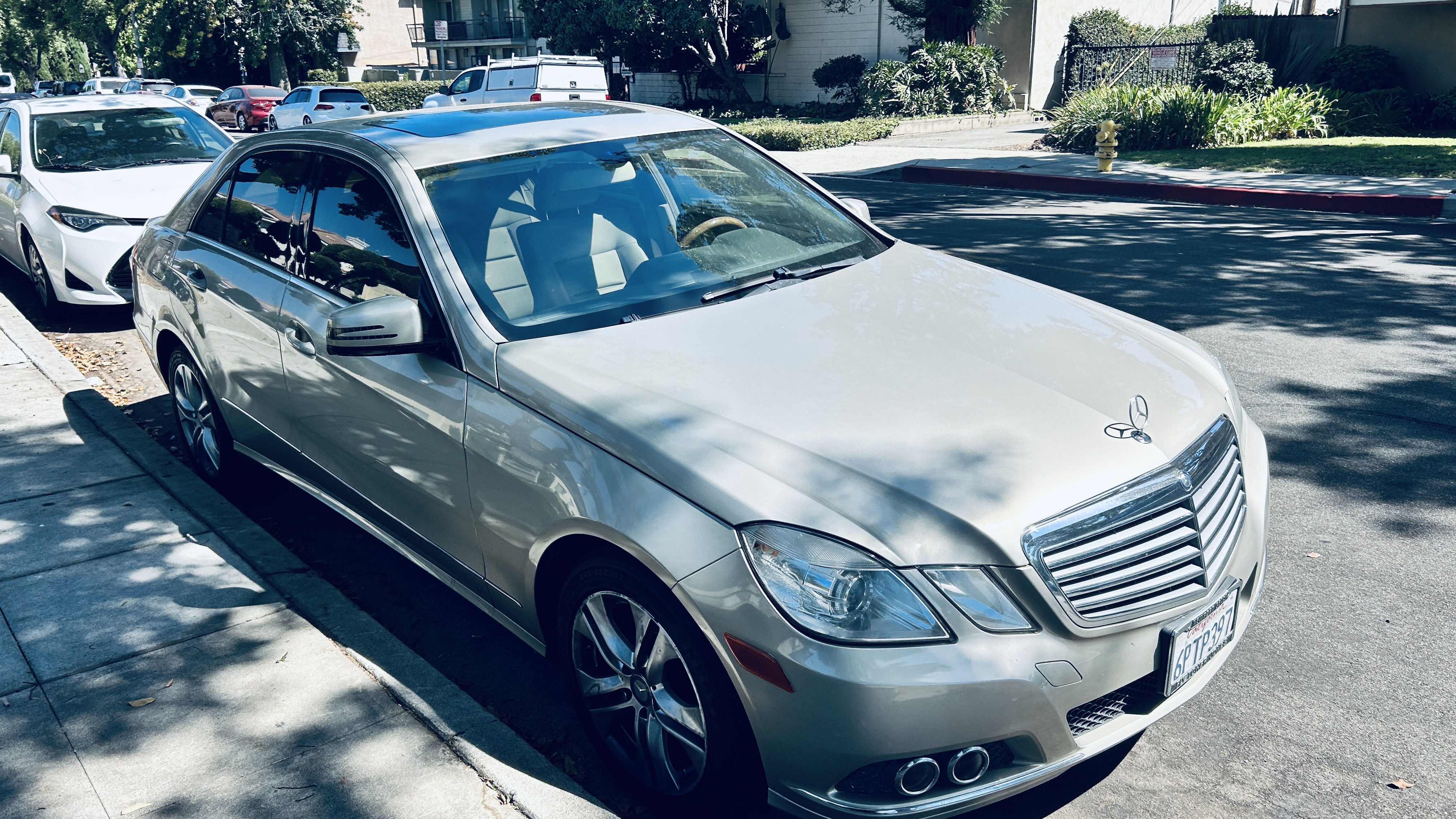Used 2011 Mercedes-Benz E 350 Sedan image 5