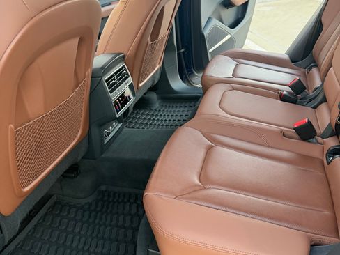 Used 2019 Audi Q8 Premium Plus image 14