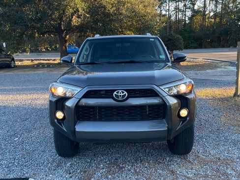 Used 2016 Toyota 4Runner SR5 Premium image 19