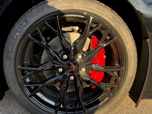 Used 2024 Chevrolet Corvette Stingray Premium Cpe w/ Battery Protection Package image 6