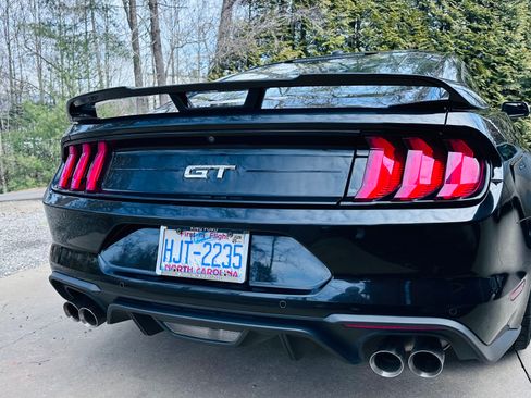 Used 2019 Ford Mustang GT w/ GT Performance Package image 4