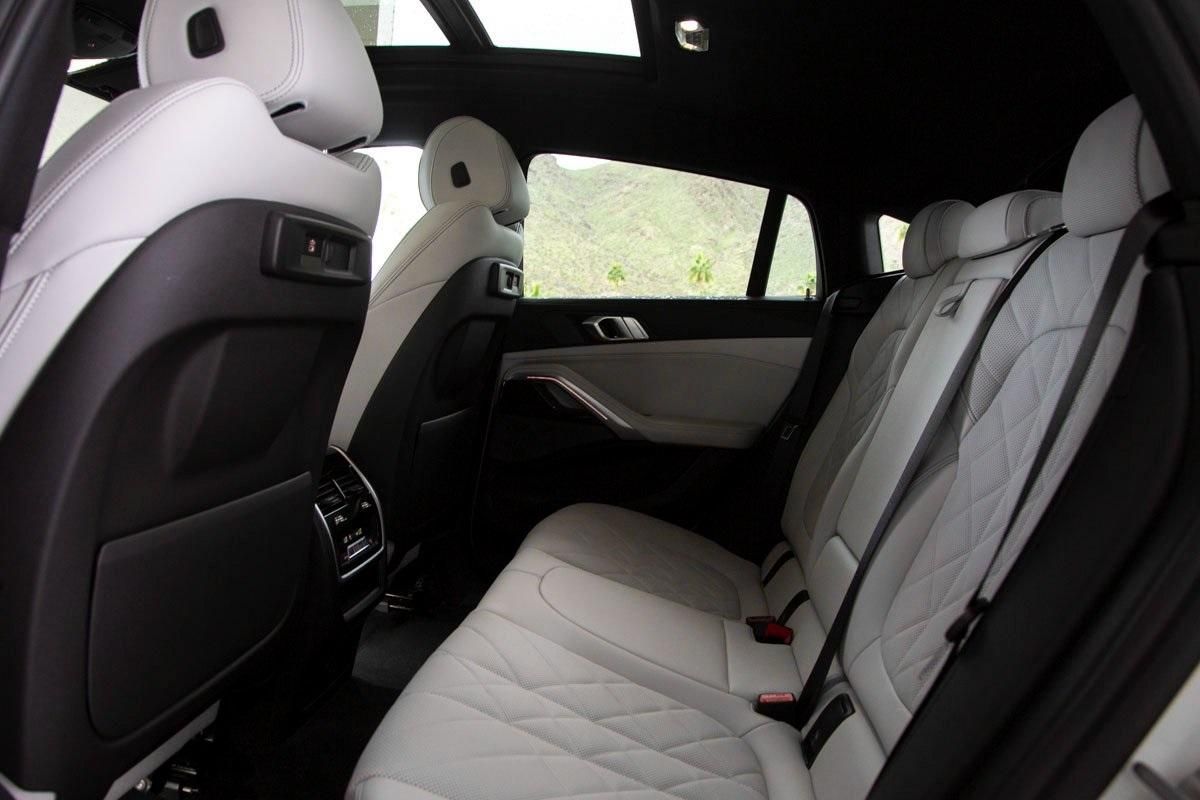 Used 2023 BMW X6 xDrive40i w/ Premium Package AWD/4WD image 24