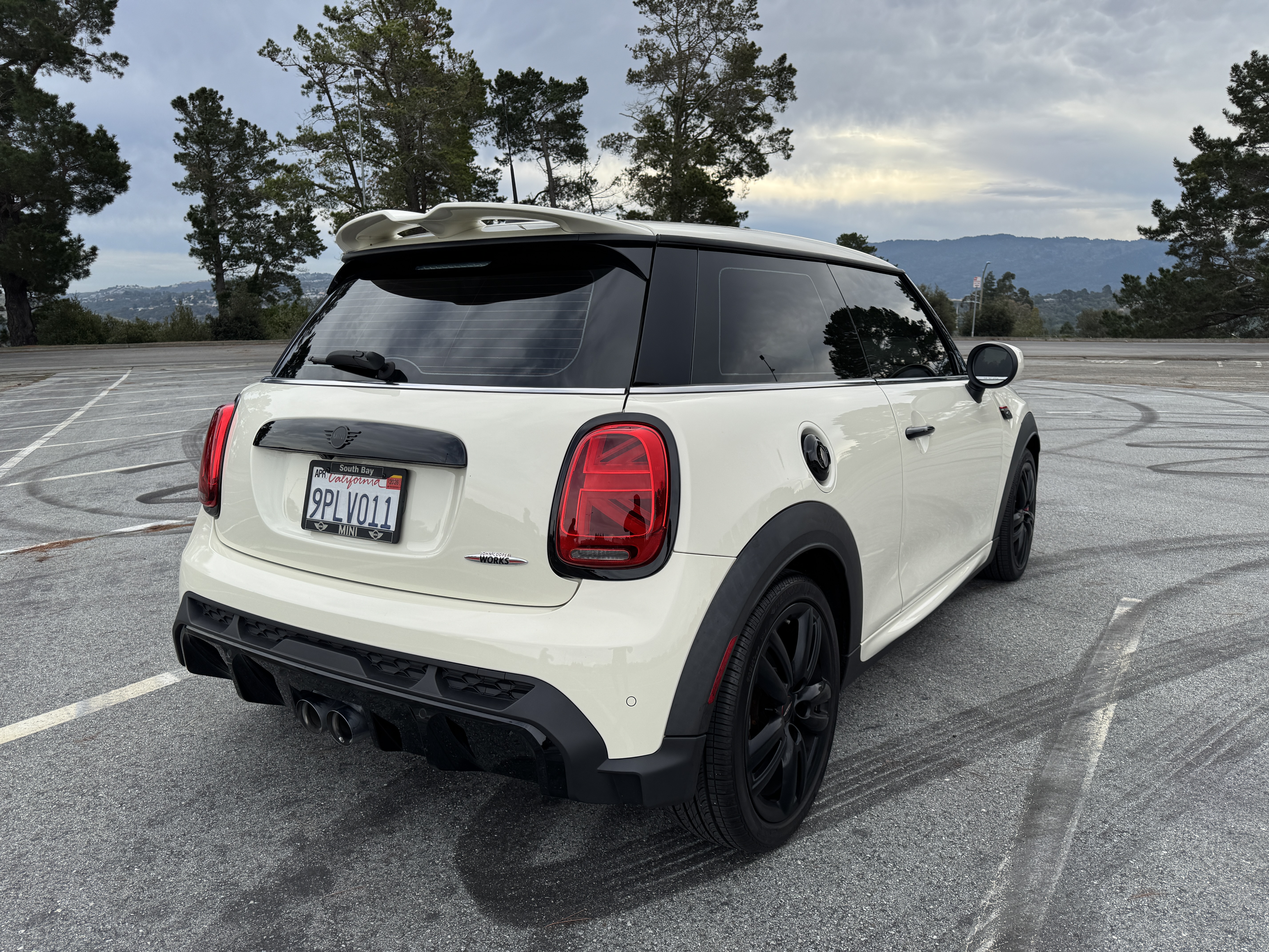 Used 2022 MINI Cooper John Cooper Works w/ Driver Assistance Package FWD image 4