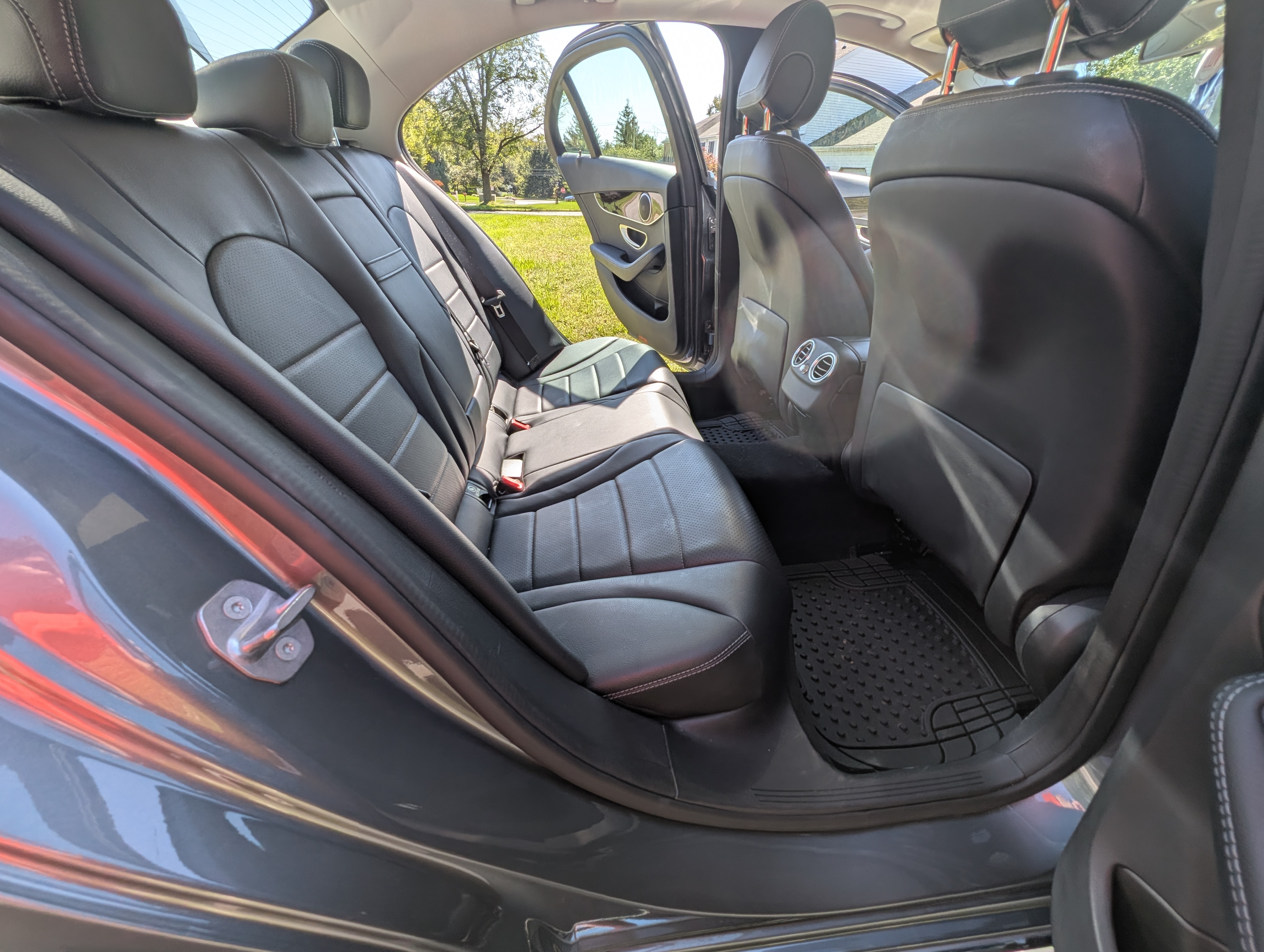 Used 2017 Mercedes-Benz C 300 4MATIC Sedan image 27