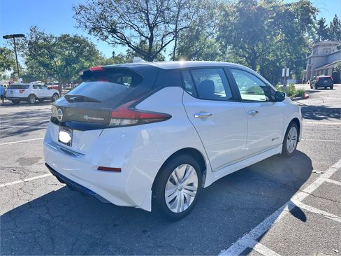 Used 2019 Nissan Leaf S w/ S Charge Package FWD image 9