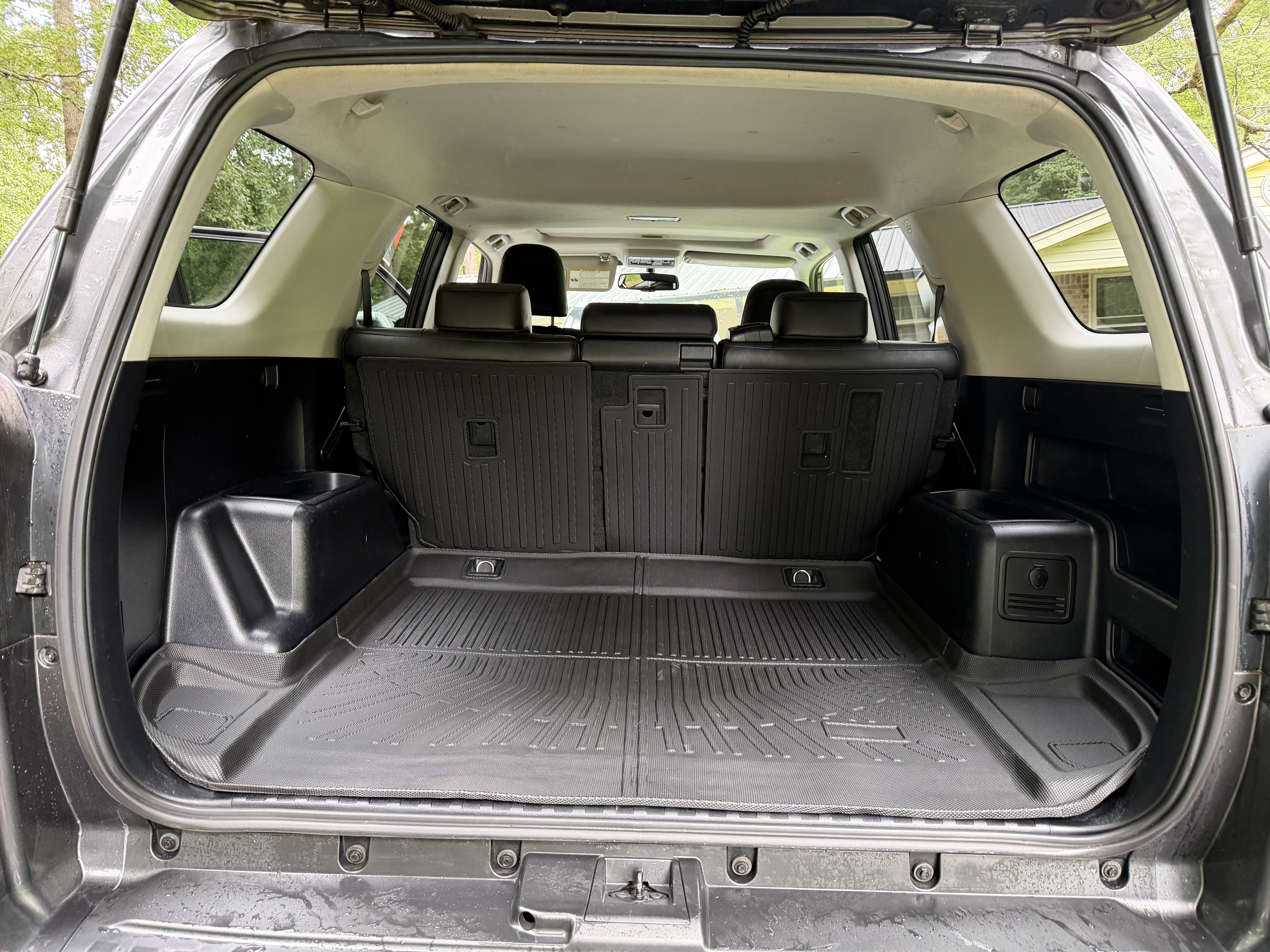 Used 2010 Toyota 4Runner SR5 AWD/4WD image 13