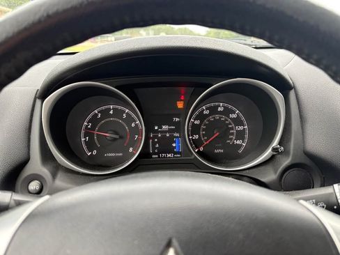 Used 2013 Mitsubishi Outlander Sport ES FWD image 10