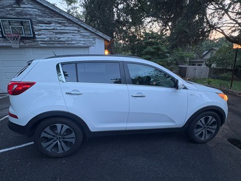Used 2012 Kia Sportage EX w/ EX Premium Pkg AWD/4WD image 9