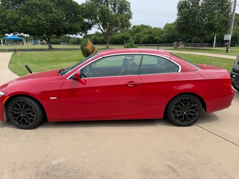 Used 2012 BMW 328i Convertible RWD image 4
