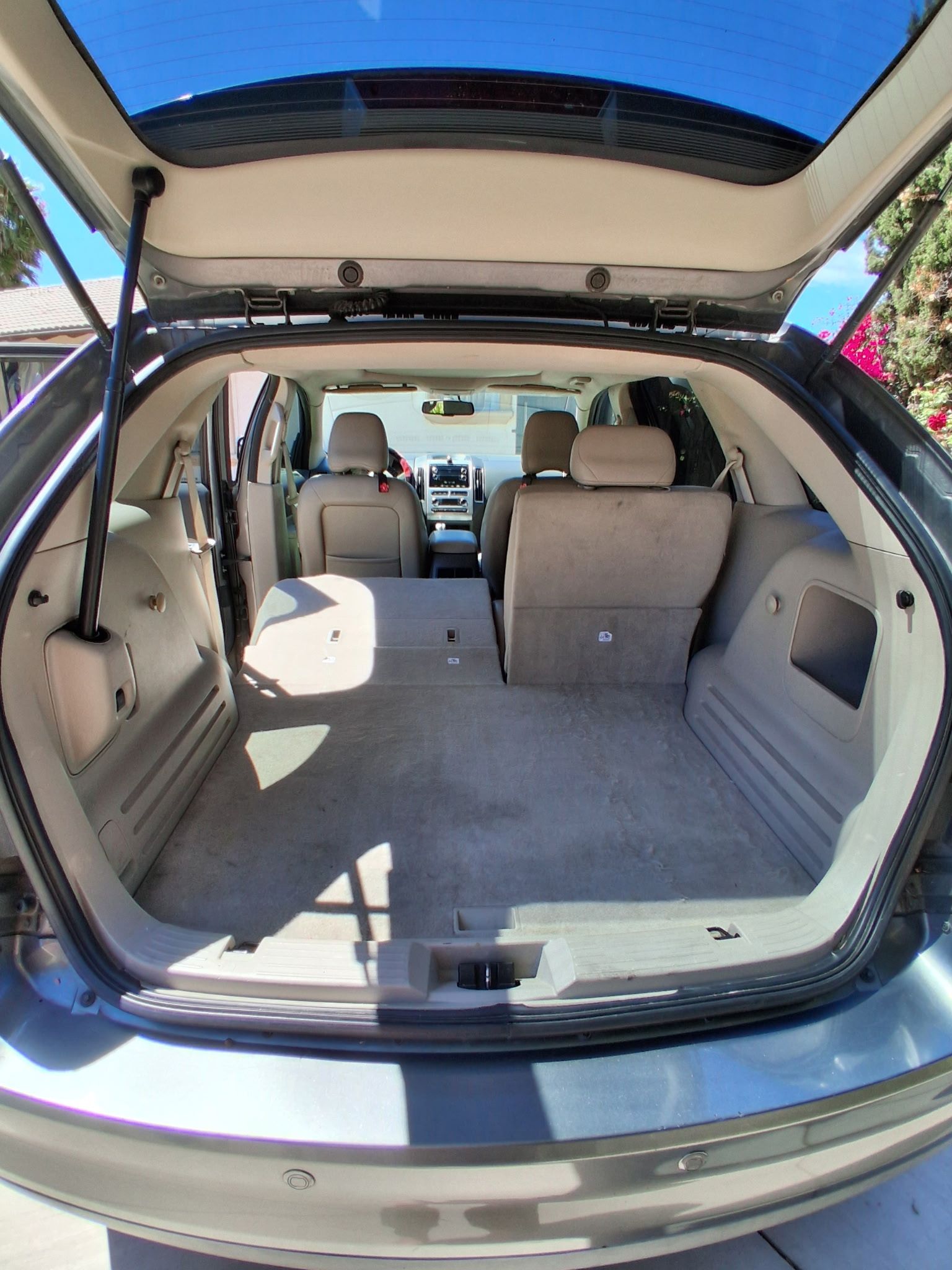 Used 2010 Ford Edge SEL FWD image 12
