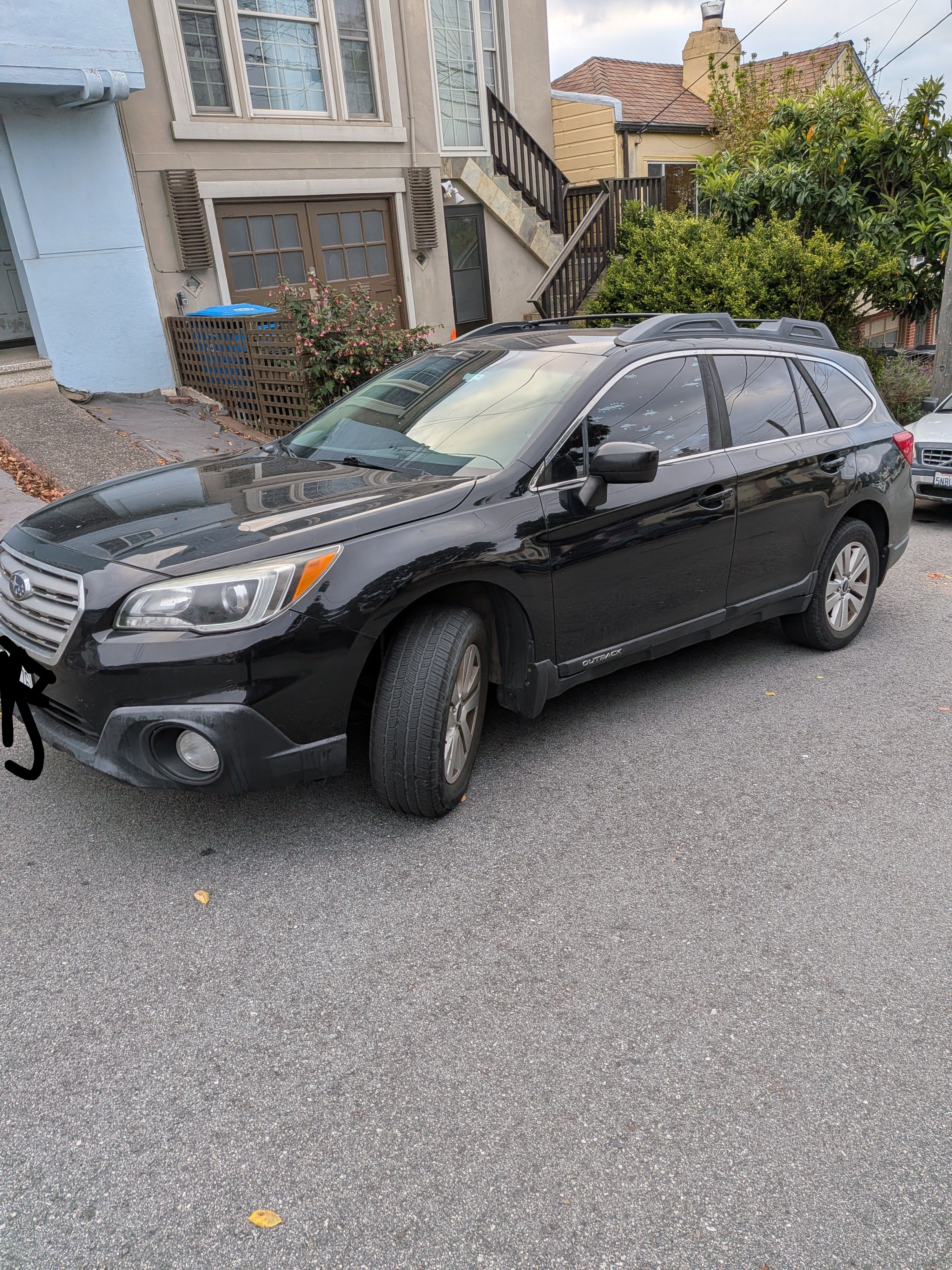 Used 2017 Subaru Outback 2.5i Premium AWD/4WD image 2