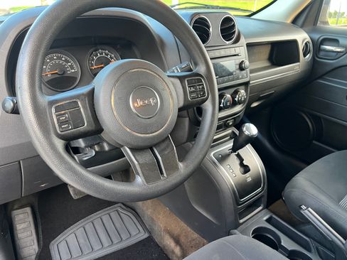 Used 2017 Jeep Patriot Sport AWD/4WD image 14