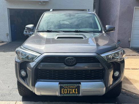 Used 2018 Toyota 4Runner TRD Off-Road Premium image 5