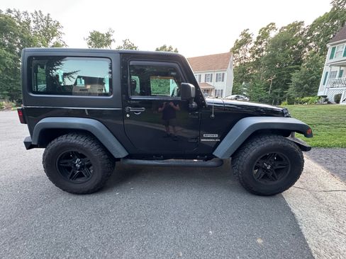 Used 2016 Jeep Wrangler Sport w/ Quick Order Package 23S AWD/4WD image 10