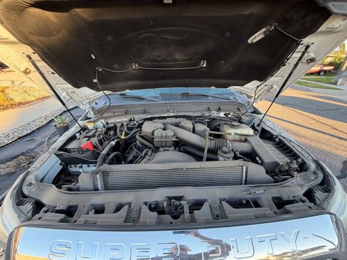 Used 2016 Ford F250 XLT image 2