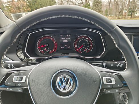 Used 2021 Volkswagen Jetta SE image 17