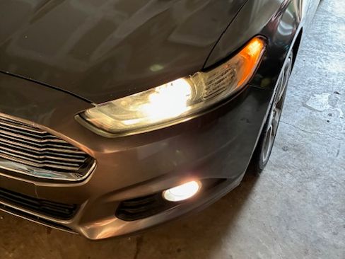 Used 2013 Ford Fusion SE FWD image 8