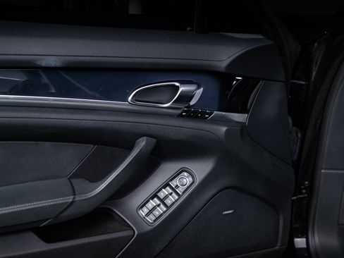 Used 2010 Porsche Panamera 4S image 20