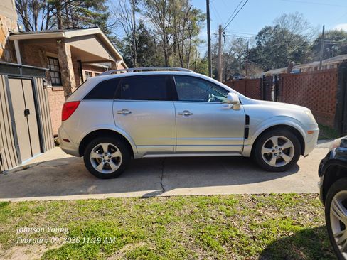 Used 2014 Chevrolet Captiva Sport LTZ image 1