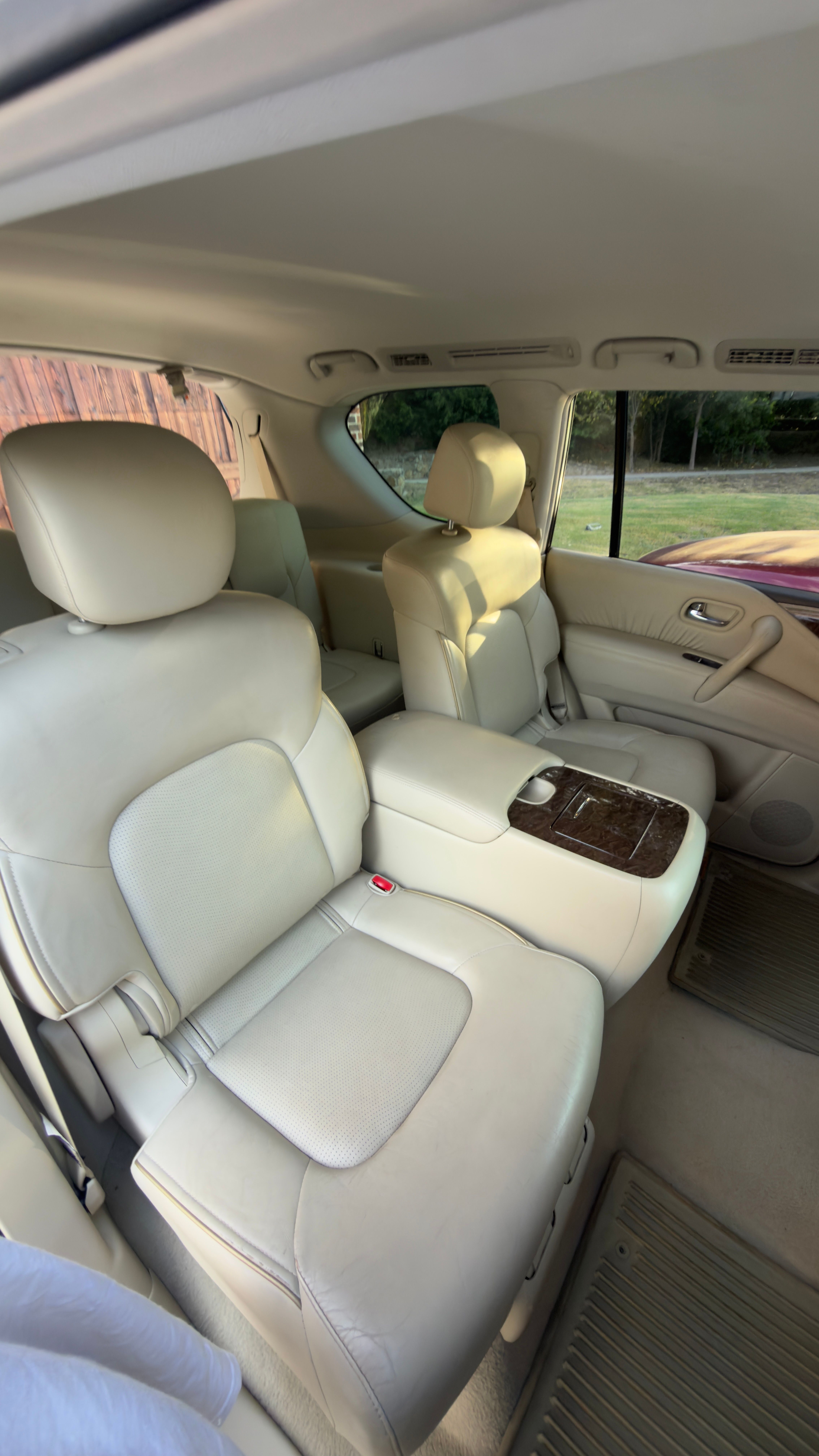 Used 2015 INFINITI QX80 2WD image 4
