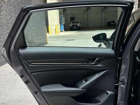 Used 2019 Honda Accord EX-L image 22