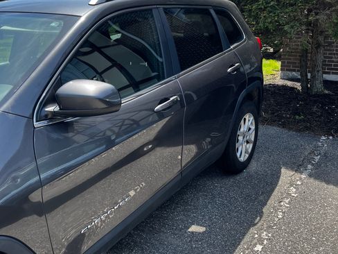 Used 2014 Jeep Cherokee Latitude w/ Comfort/Convenience Group AWD/4WD image 6