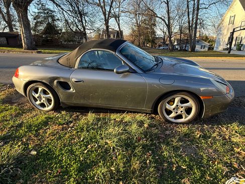Used 2001 Porsche Boxster S image 13