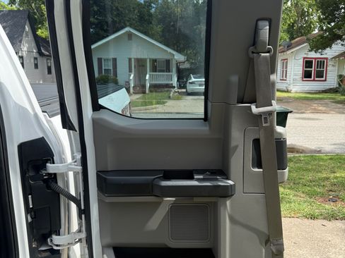 Used 2019 Ford F150 XL w/ Equipment Group 101A Mid AWD/4WD image 12