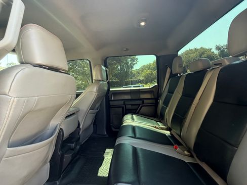 Used 2018 Ford F250 XL w/ STX Appearance Package AWD/4WD image 6
