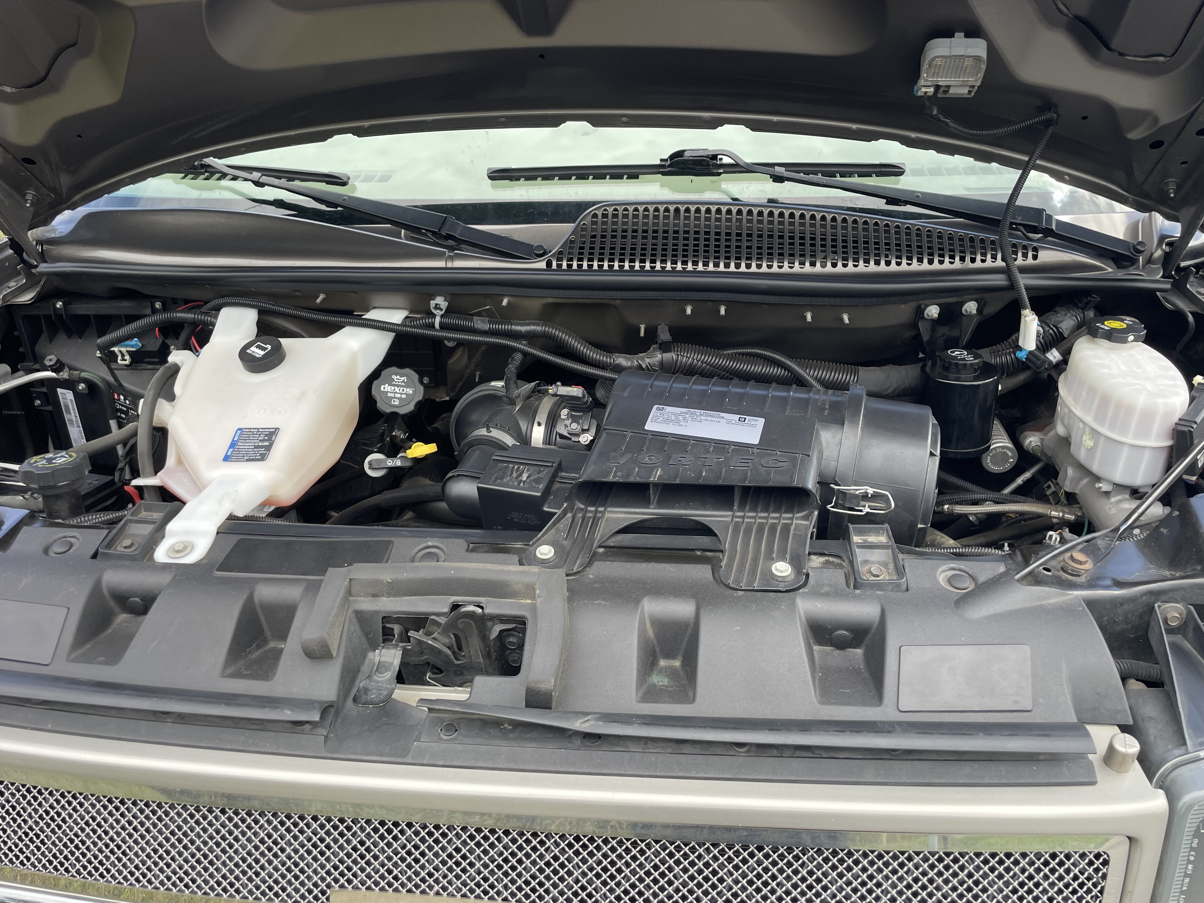 Used 2019 Chevrolet Express 2500 w/ Enhanced Convenience Package RWD image 15