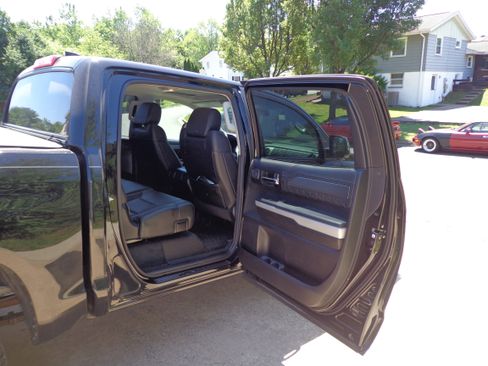 Used 2020 Toyota Tundra Platinum AWD/4WD image 15