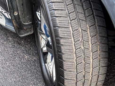 Used 2017 Toyota Highlander Limited Platinum image 30