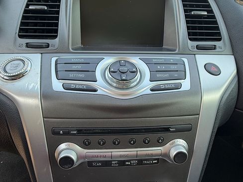 Used 2011 Nissan Murano SV AWD/4WD image 2