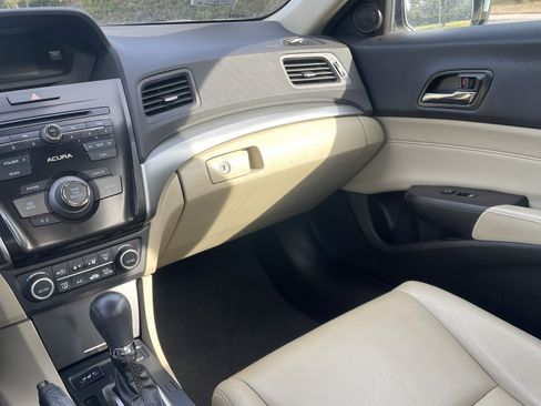 Used 2017 Acura ILX image 13