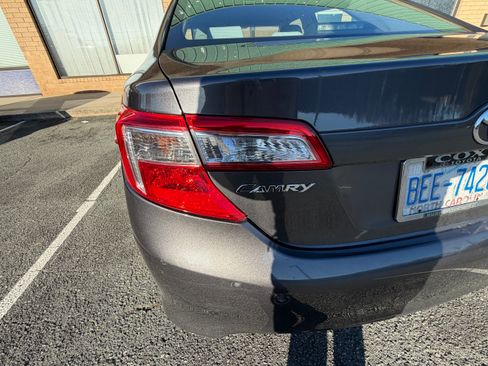 Used 2012 Toyota Camry SE image 10