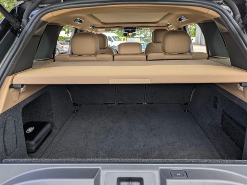 Used 2023 Land Rover Range Rover SE image 5