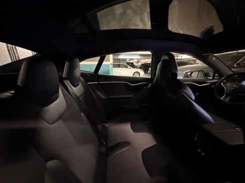 Used 2017 Tesla Model S 75 image 10