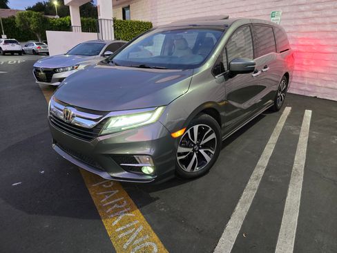 Used 2018 Honda Odyssey Elite image 8