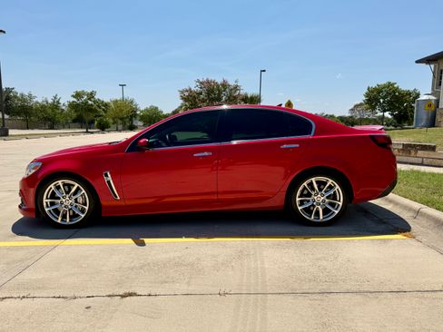 Used 2014 Chevrolet SS RWD image 4