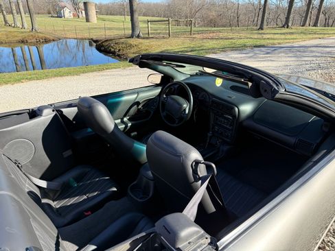 Used 2002 Chevrolet Camaro Z28 image 13