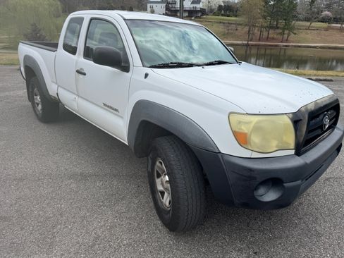 Used 2006 Toyota Tacoma PreRunner image 6
